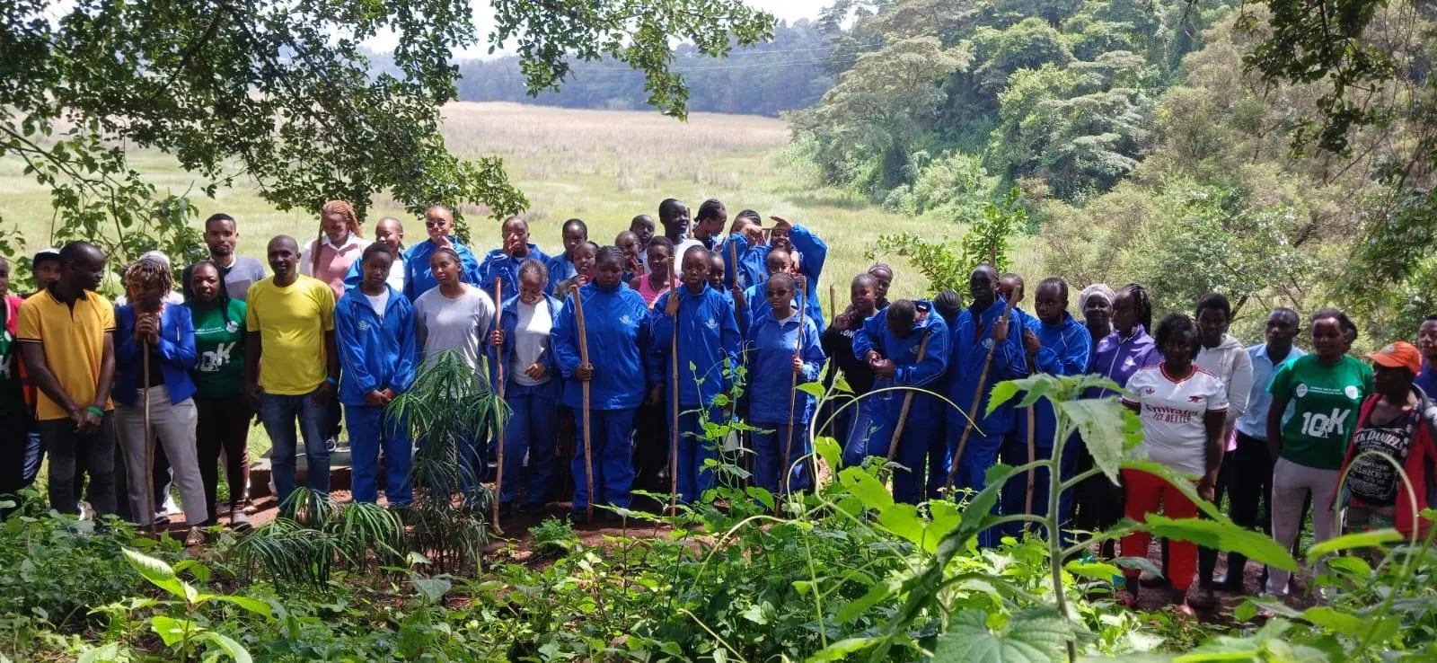 Youth volunteers with the Young Environmentalists Club